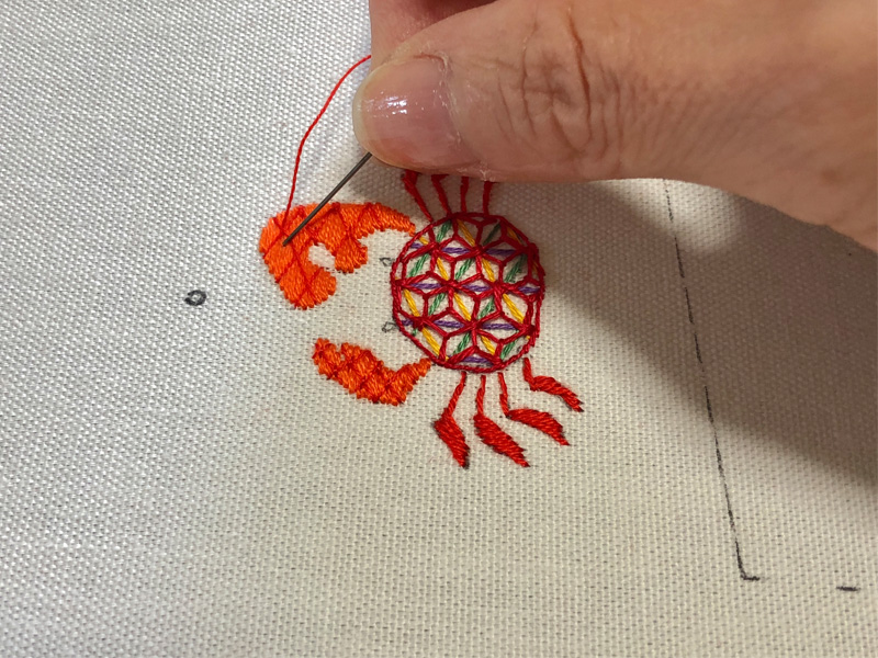 蟹の刺繍